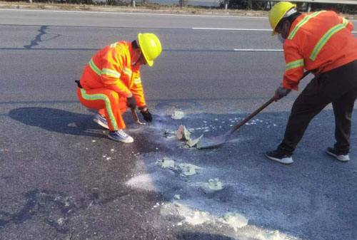 青海公路下沉注浆加固